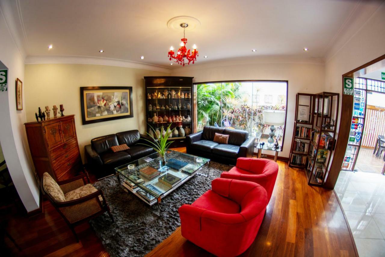 Bed & Breakfast - La Casa De Ceci Lima Ngoại thất bức ảnh