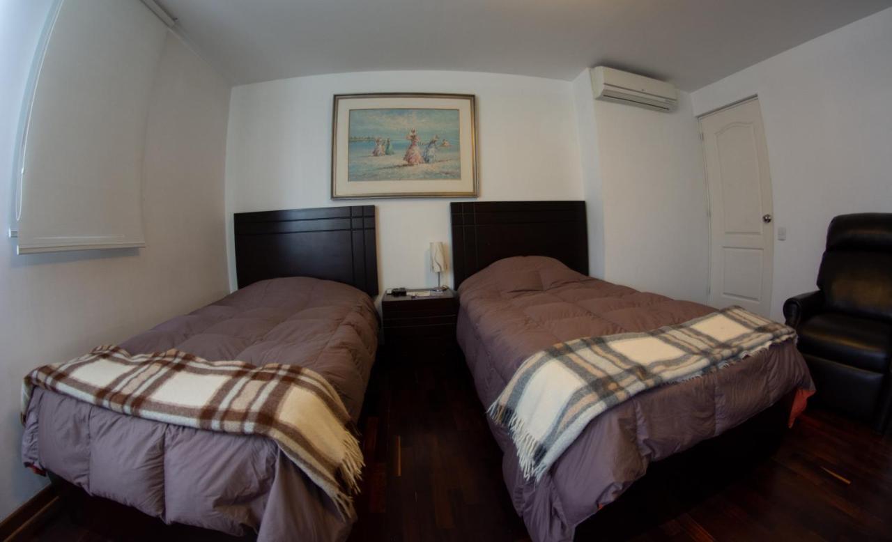 Bed & Breakfast - La Casa De Ceci Lima Ngoại thất bức ảnh